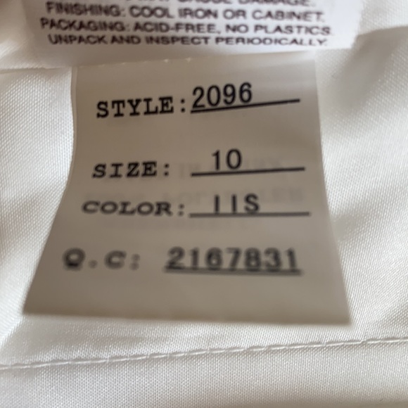 CASABLANCA BRIDAL STYLE 2096 GRACEFUL WHISPERS LACE RUFFLES 10 NEW NO TAGS - Picture 12 of 14